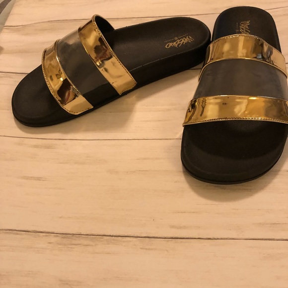 Mossimo Supply Co. Shoes - Mossimo size 7. Sandals Mossimo Supply Co. Shoes - Mossimo size 7. Sandals